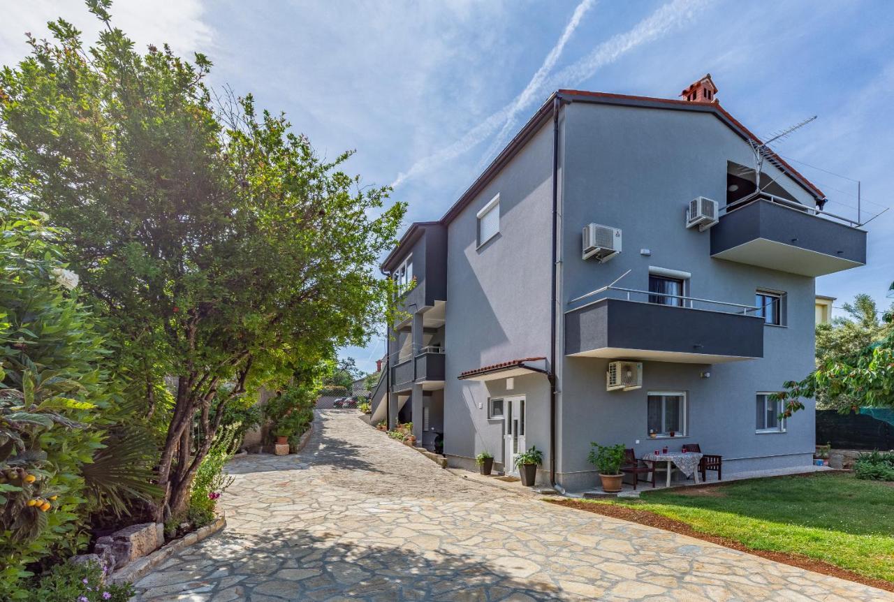 Apartments Lorencin Milka Medulin Buitenkant foto