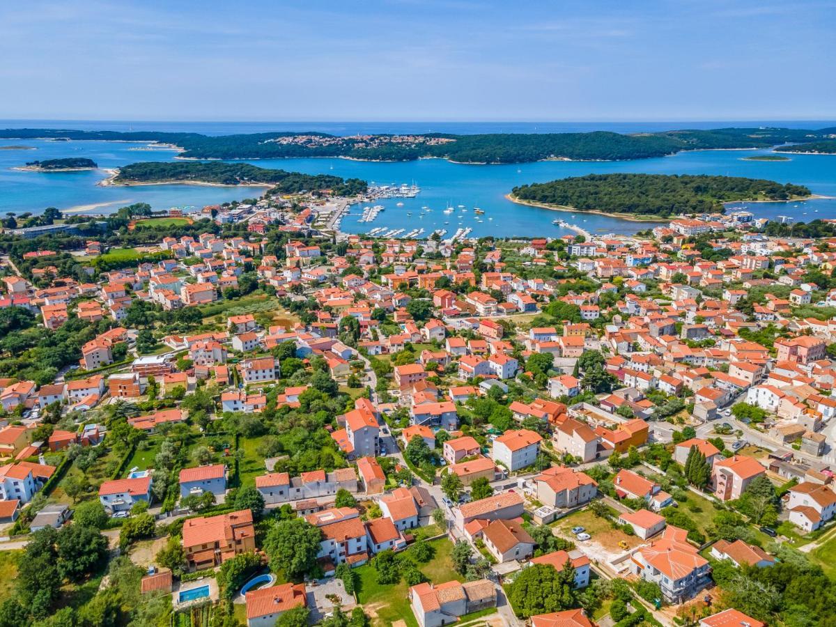 Apartments Lorencin Milka Medulin Buitenkant foto